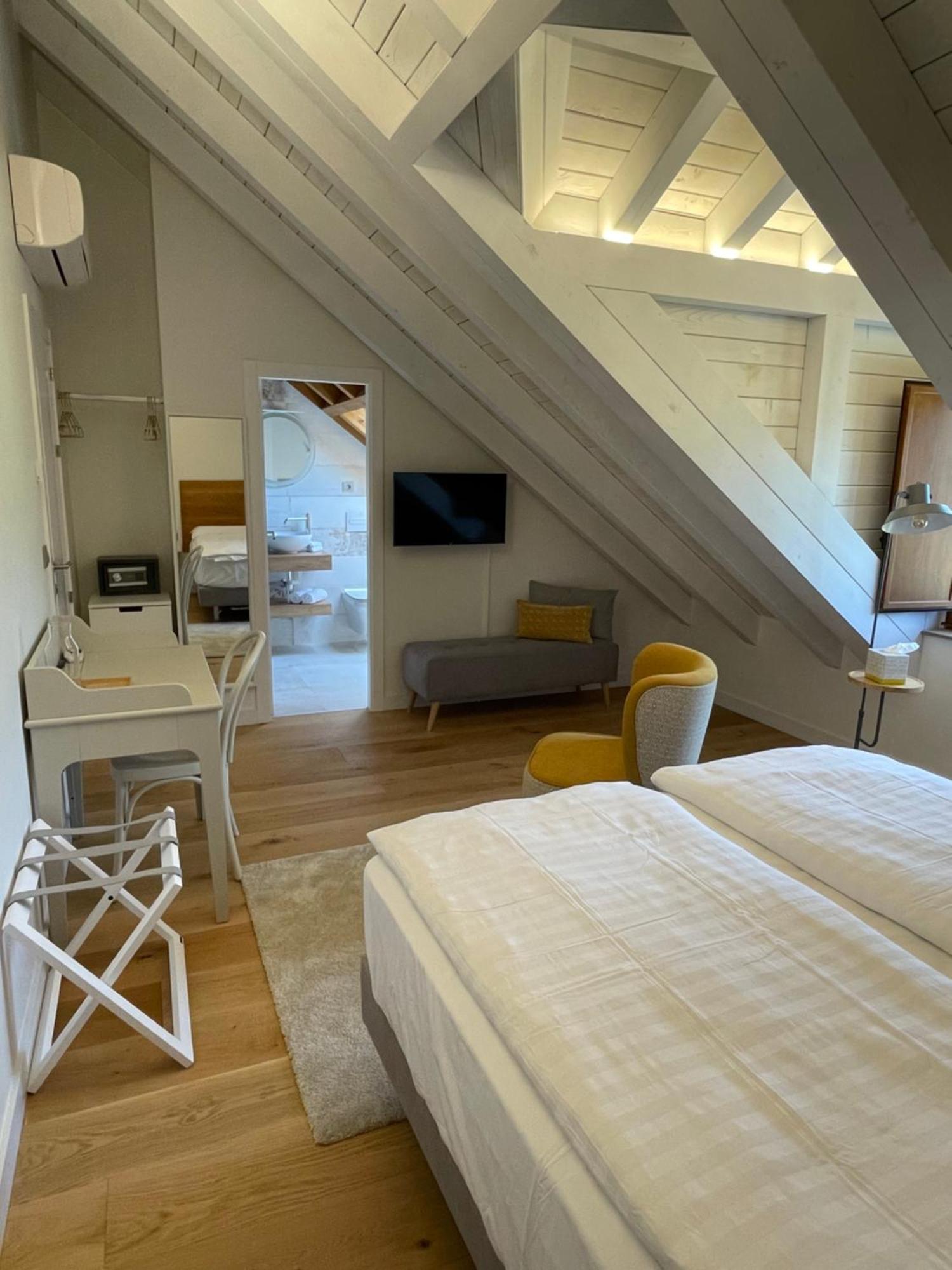Boutique Finca Esencial Villafranca Del Bierzo Ngoại thất bức ảnh